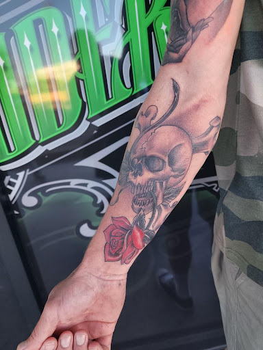 Explore tattoo ideas hearts name, creative tattoo ideas in Peoria, available at Modern Ink Tattoo