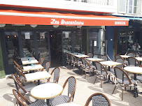 Atmosphère du Restaurant de hamburgers Les Brocanteurs (Bistro et Burgers) à La Rochelle - n°6