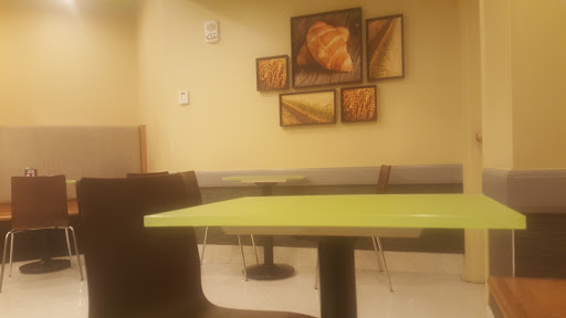 Restaurant «Au Bon Pain», reviews and photos, 95 Grasslands Rd, Valhalla, NY 10595, USA