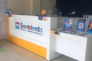 Sorridents Centro: Clínica Odontológica, Clareamento Dental, Periodontia em Cascavel PR image