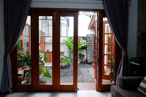 Omah Bumi Guesthouse image