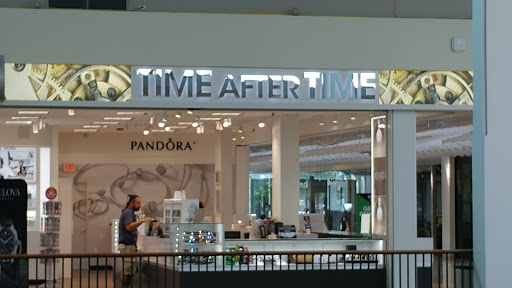 Shopping Mall «Plymouth Meeting Mall», reviews and photos, 500 W Germantown Pike, Plymouth Meeting, PA 19462, USA