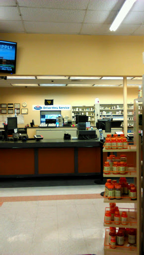 Supermarket «Giant Eagle Supermarket», reviews and photos, 1300 Country Club Rd, Monongahela, PA 15063, USA
