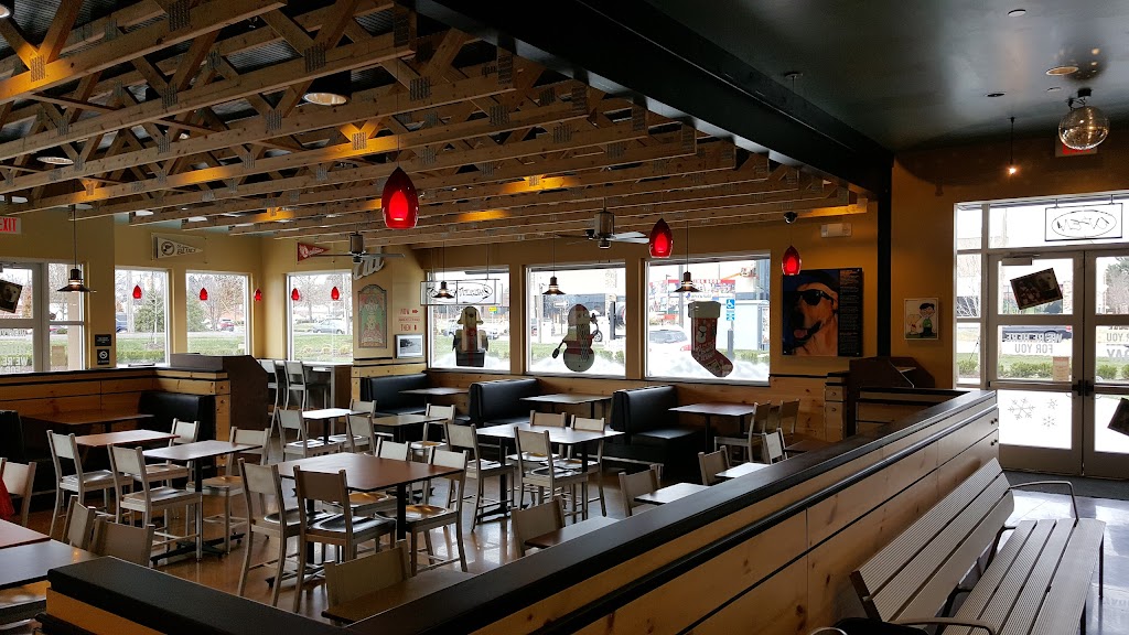 Raising Cane's Chicken Fingers 63011