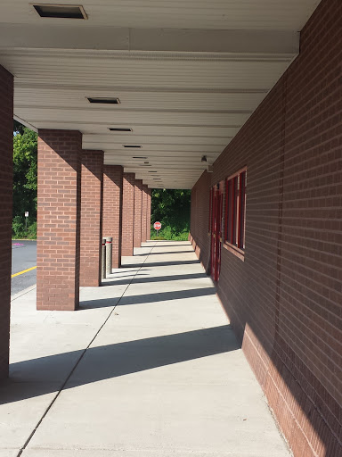 Office Supply Store «Staples», reviews and photos, 710 W Chocolate Ave, Hershey, PA 17033, USA