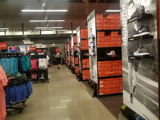 Clothing Store «Nike Factory Store», reviews and photos, 11401 NW 12th St #224, Miami, FL 33172, USA