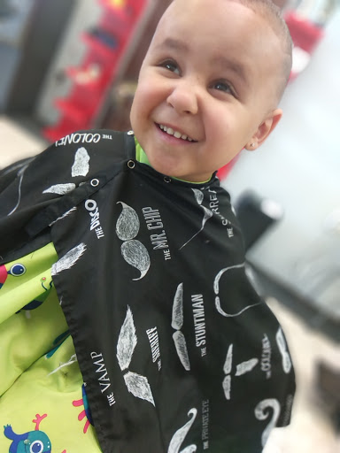 Barber Shop «Cutters Den Barbershop», reviews and photos, 7500 S University Blvd, Centennial, CO 80122, USA