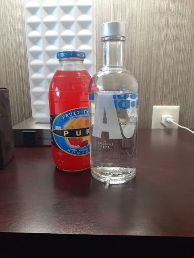 Liquor Store «Donelson Pike Liquors», reviews and photos, 519 Donelson Pike # 101, Nashville, TN 37214, USA