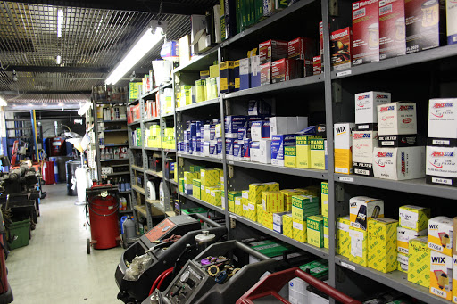 Oil Change Service «Curts Service Inc.», reviews and photos, 14611 W Eleven Mile Rd, Oak Park, MI 48237, USA