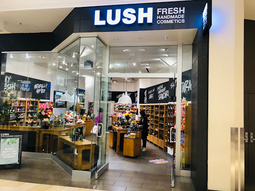 Cosmetics Store «Lush Cosmetics», reviews and photos, 429 Stanton Christiana Rd, Newark, DE 19702, USA