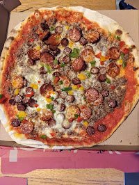 Pepperoni du Pizzas à emporter Abondant Pizza - n°1