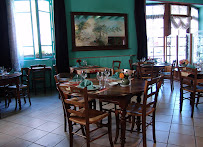 Atmosphère du Restaurant français Auberge du Cheval Blanc à Cluny - n°6