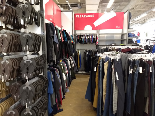 Clothing Store «Old Navy», reviews and photos, 697 Hillside Avenue, New Hyde Park, NY 11040, USA