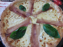 Pizza du Pizzas à emporter Vini & Pizze à L'Isle-Jourdain - n°13
