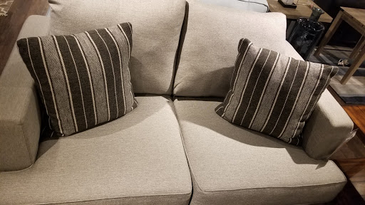 Furniture Store «Living Spaces - Glendale, AZ», reviews and photos, 6767 W Bell Rd, Glendale, AZ 85308, USA