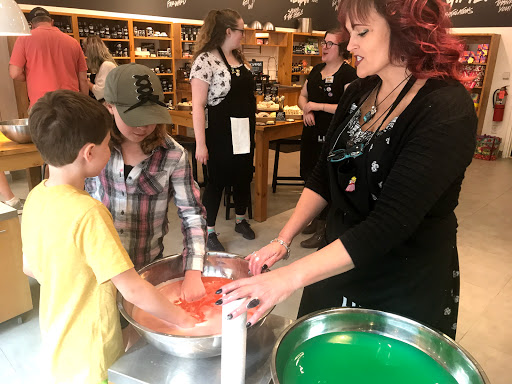 Cosmetics Store «Lush», reviews and photos, 10 Rosedale Shopping Center, Roseville, MN 55113, USA