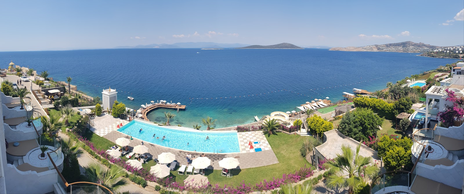 Fotografie cu Bvs Bosphorus Resort cu o suprafață de apa pură turcoaz