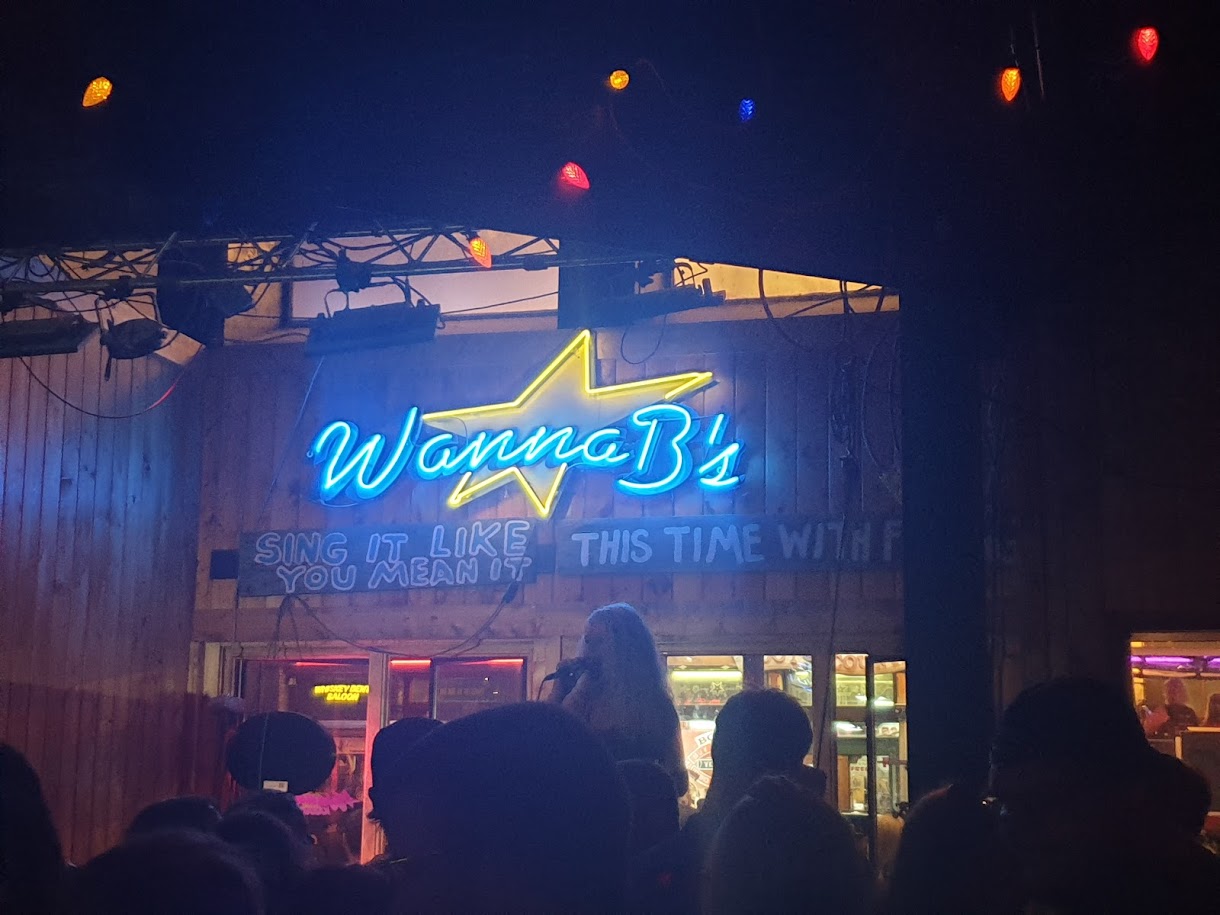 WannaB's Karaoke Bar