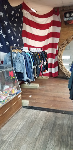 Vintage Clothing Store «Monkies Vintage & Thrift», reviews and photos, 1904 Guadalupe St C, Austin, TX 78705, USA