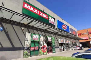 Maxi Zoo image