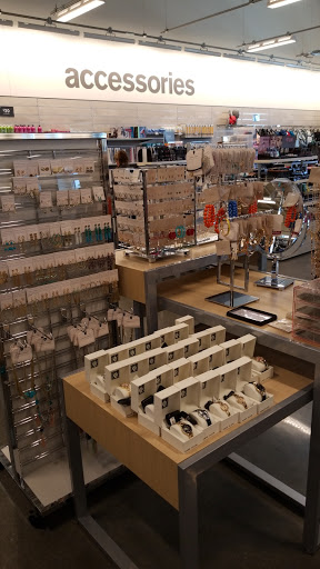 Department Store «Nordstrom Rack Lakewood Center», reviews and photos, 4651 Silva St, Lakewood, CA 90712, USA