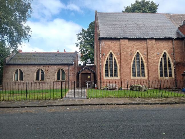 Reviews of Church of Saint Edward, King and Confessor in Cardiff - Church