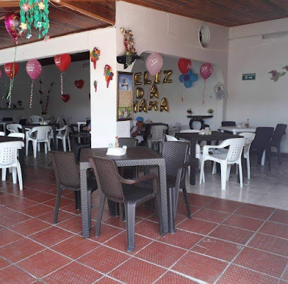 Restaurante de Mamá - Santa Margarita María, Cra. 9 #14 - 52, El Espinal, Tolima, Colombia