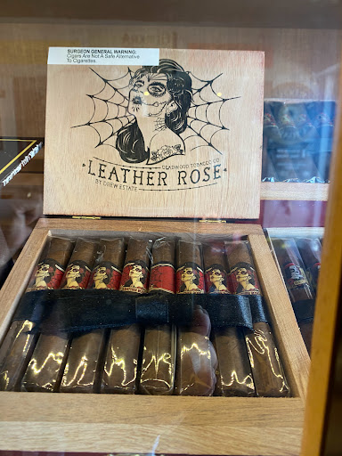 Cigar Shop «Mancave Cigar Lounge», reviews and photos, 2920 E Commercial Blvd, Fort Lauderdale, FL 33308, USA