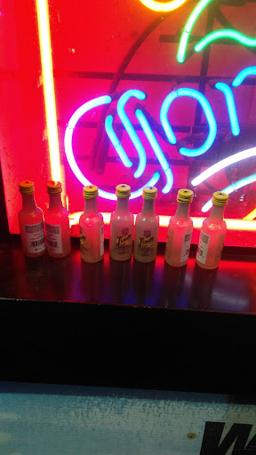 Liquor Store «Park Package Store», reviews and photos, 563 Park Ave, Bridgeport, CT 06604, USA