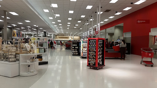 Department Store «Target», reviews and photos, 2099 Skokie Valley Rd, Highland Park, IL 60035, USA