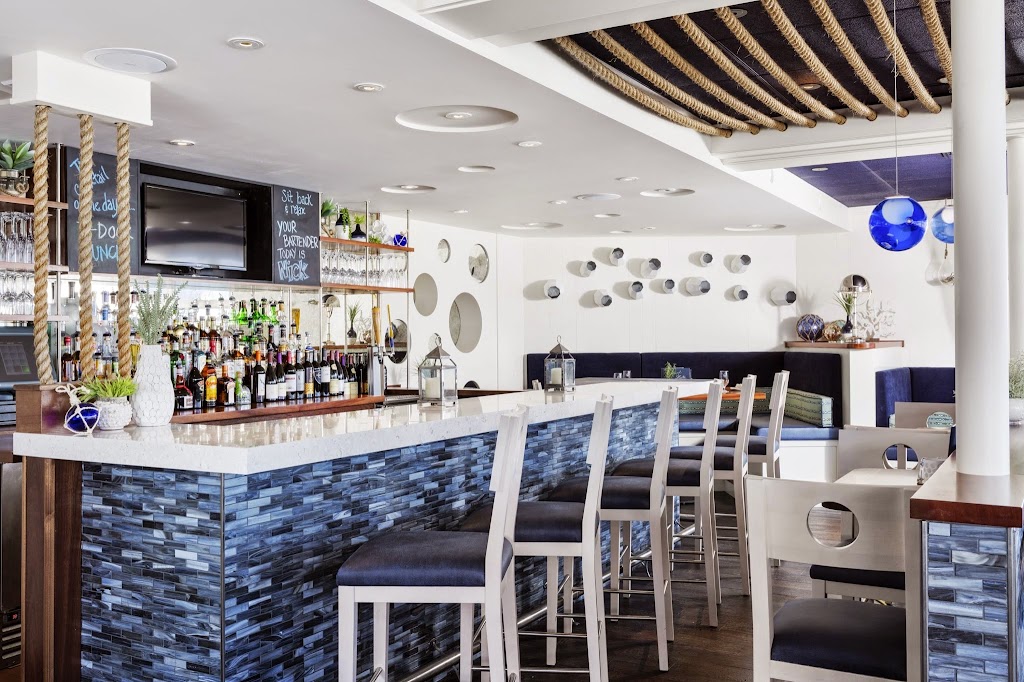 Latitudes - Wentworth By The Sea 03854