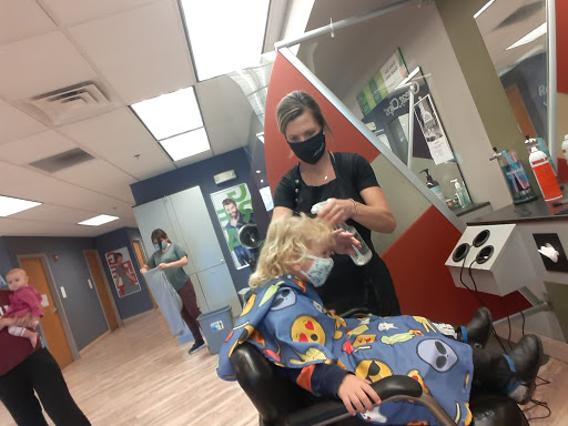 Hair Salon «Great Clips», reviews and photos, 150 E Pennsylvania Ave #225, Downingtown, PA 19335, USA