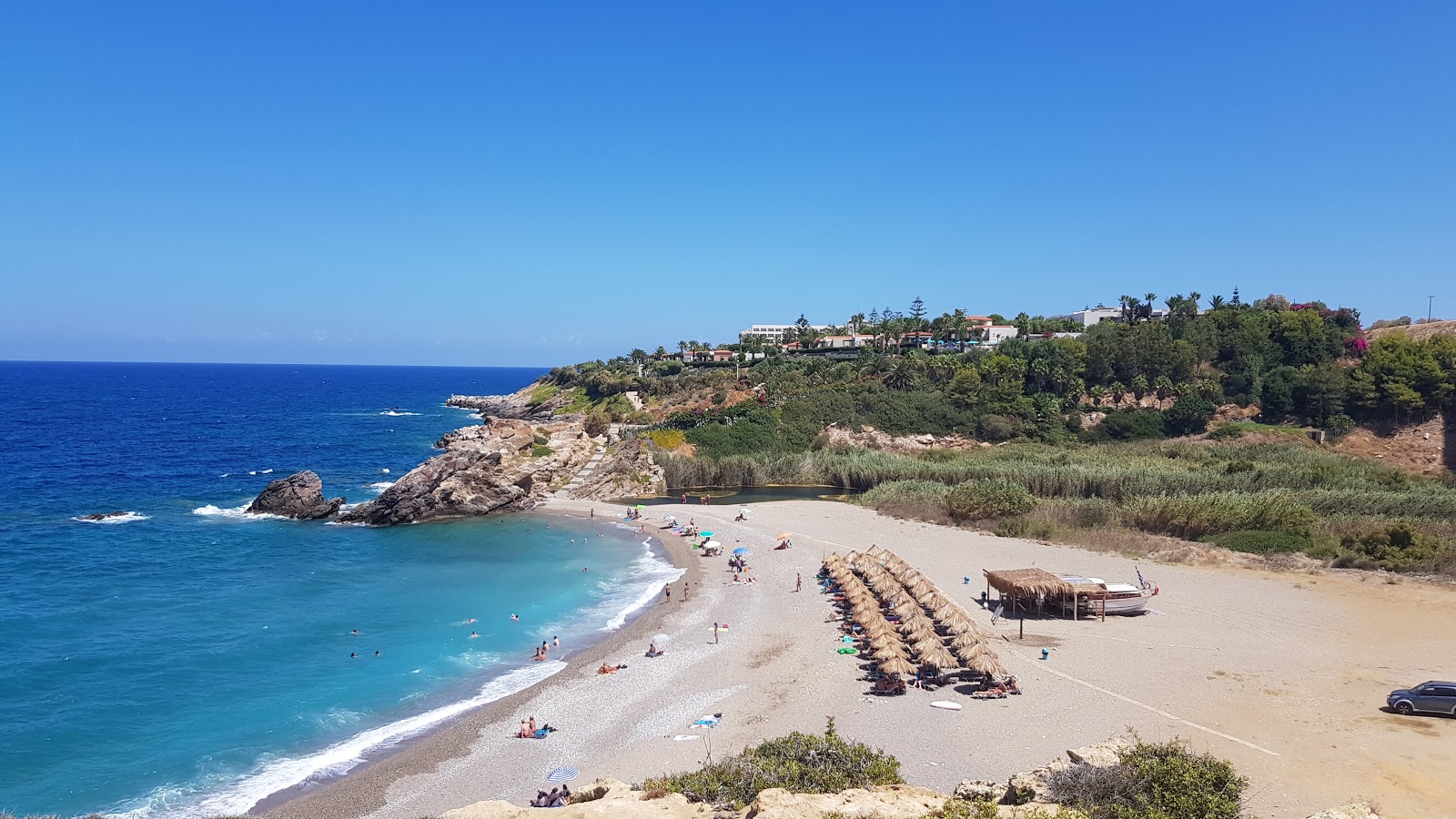 Geropotamos beach'in fotoğrafı imkanlar alanı