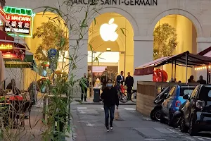 Apple Marché Saint-Germain image