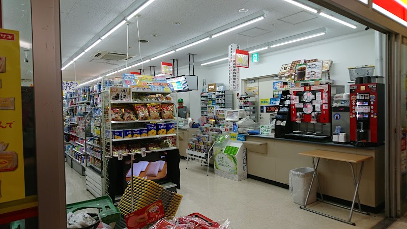 デイリーヤマザキ 新大阪店 大阪府大阪市淀川区宮原 コンビニエンスストア コンビニ グルコミ