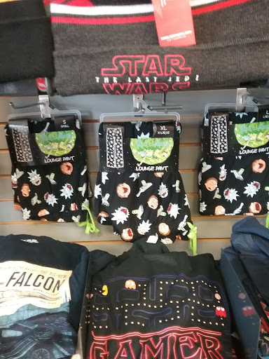 Video Game Store «GameStop», reviews and photos, 7525 Tidewater Dr, Norfolk, VA 23505, USA