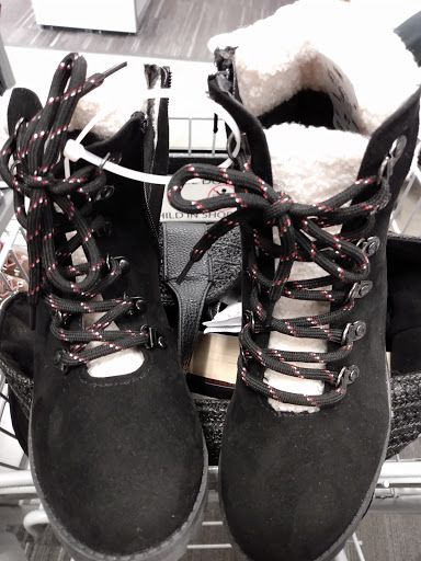 Department Store «Nordstrom Rack at Colonies Crossroads», reviews and photos, 1301 E 19th St, Upland, CA 91784, USA