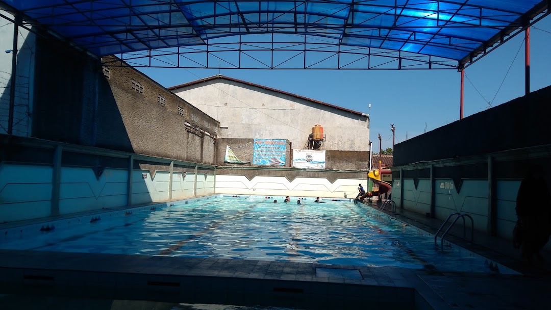 Kolam Renang Erlangga Di Kota Bandung