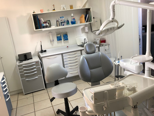 Clínica Dental REM