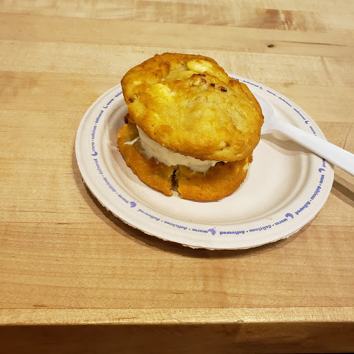 Cookie Shop «Insomnia Cookies», reviews and photos, 505 Westport Rd, Kansas City, MO 64111, USA