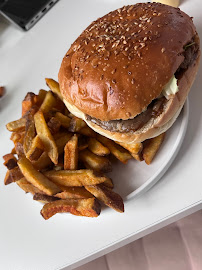 Plats et boissons du Restaurant de hamburgers Burger parisien à Le Perreux-sur-Marne - n°14