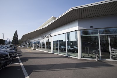 Photos of Garage de l'Ath&eacute;n&eacute;e - Mercedes-Benz, AMG, smart - Groupe Chevalley