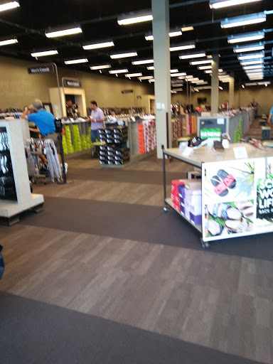 Shoe Store «DSW Designer Shoe Warehouse», reviews and photos, 4401 Lyons Rd, Coconut Creek, FL 33073, USA