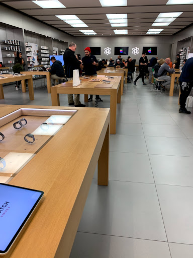 Computer Store «Apple Fashion Place», reviews and photos, 6191 State St, Murray, UT 84107, USA