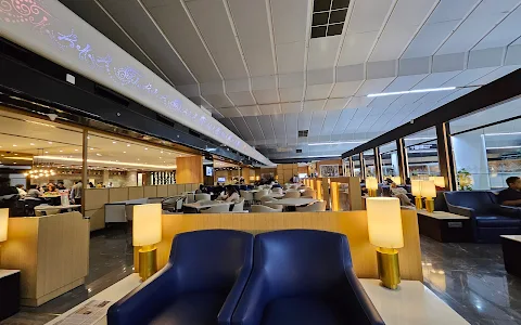Plaza Premium Lounge (Lounge B, Level 4, International Departures, Terminal 3) image