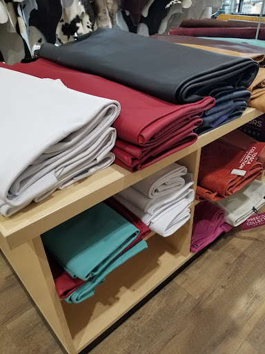 Craft Store «Tandy Leather Portland-21», reviews and photos, 13221 NE Whitaker Way, Portland, OR 97230, USA