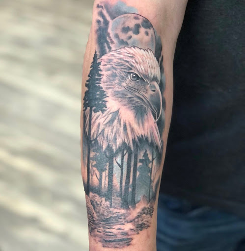 Explore cool hand tattoo ideas, creative tattoo ideas in Campbellsville, available at Green River Tattoo Company