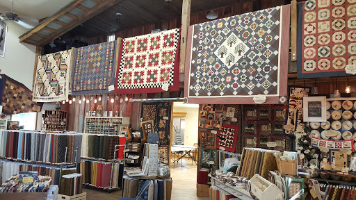Quilt Shop «The Little Red Hen», reviews and photos, 612 Hope Ave, Muscatine, IA 52761, USA