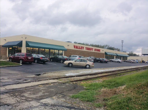 Thrift Store «Valley Thrift Store», reviews and photos, 1717 Woodman Dr, Kettering, OH 45420, USA