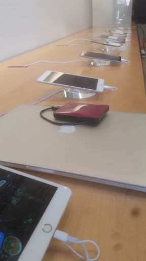 Computer Store «Apple St. Johns Town Center», reviews and photos, 4835 River City Dr, Jacksonville, FL 32246, USA